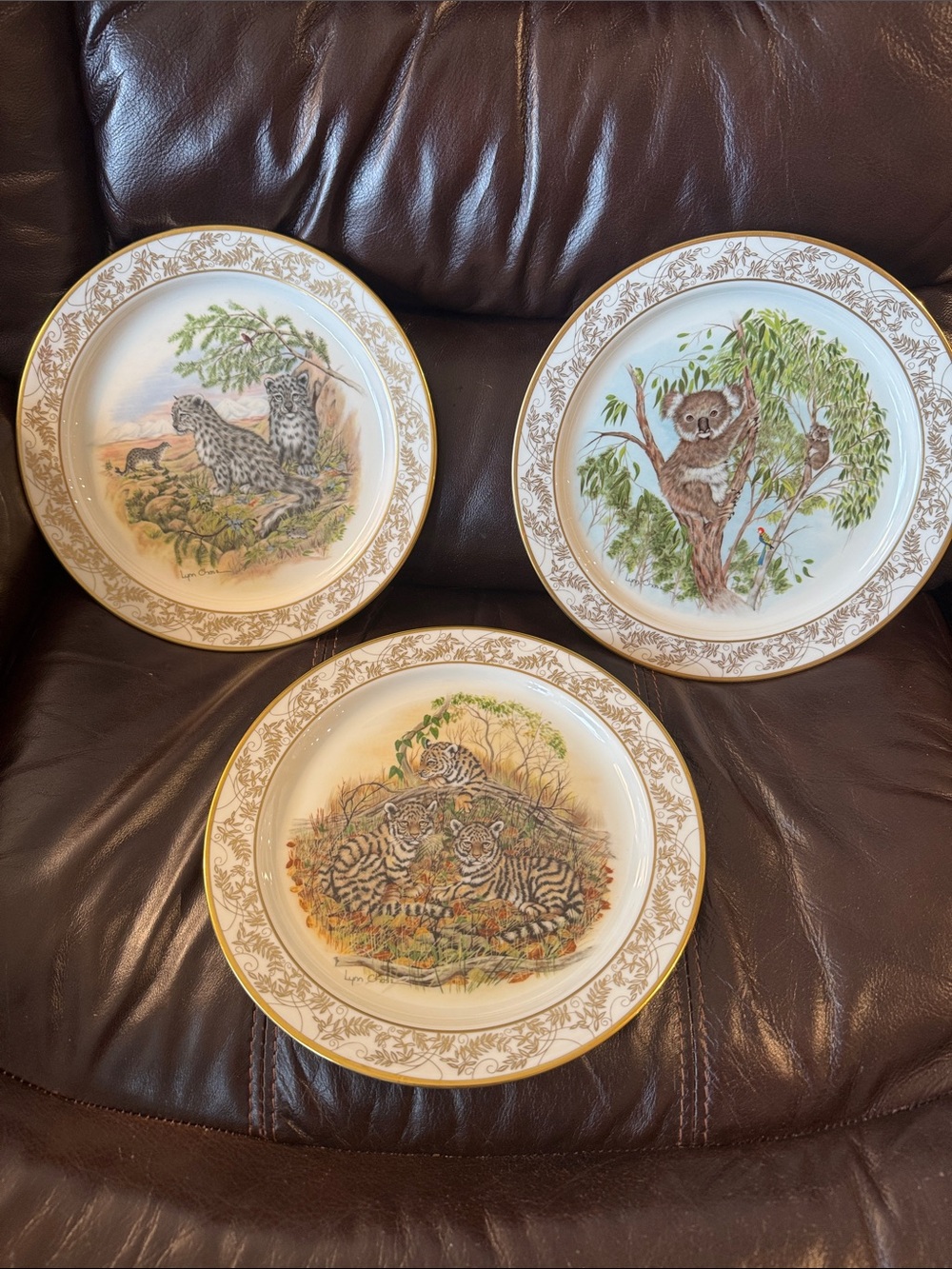 Lenox Decorative Wildlife Porcelain Plate - Set of 3 (White with Gold Trim)